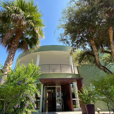 Hotel Zeffiro ساباوديا المظهر الخارجي الصورة