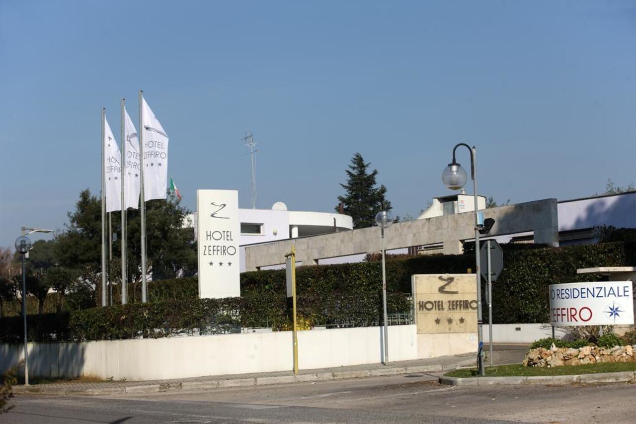 Hotel Zeffiro ساباوديا المظهر الخارجي الصورة