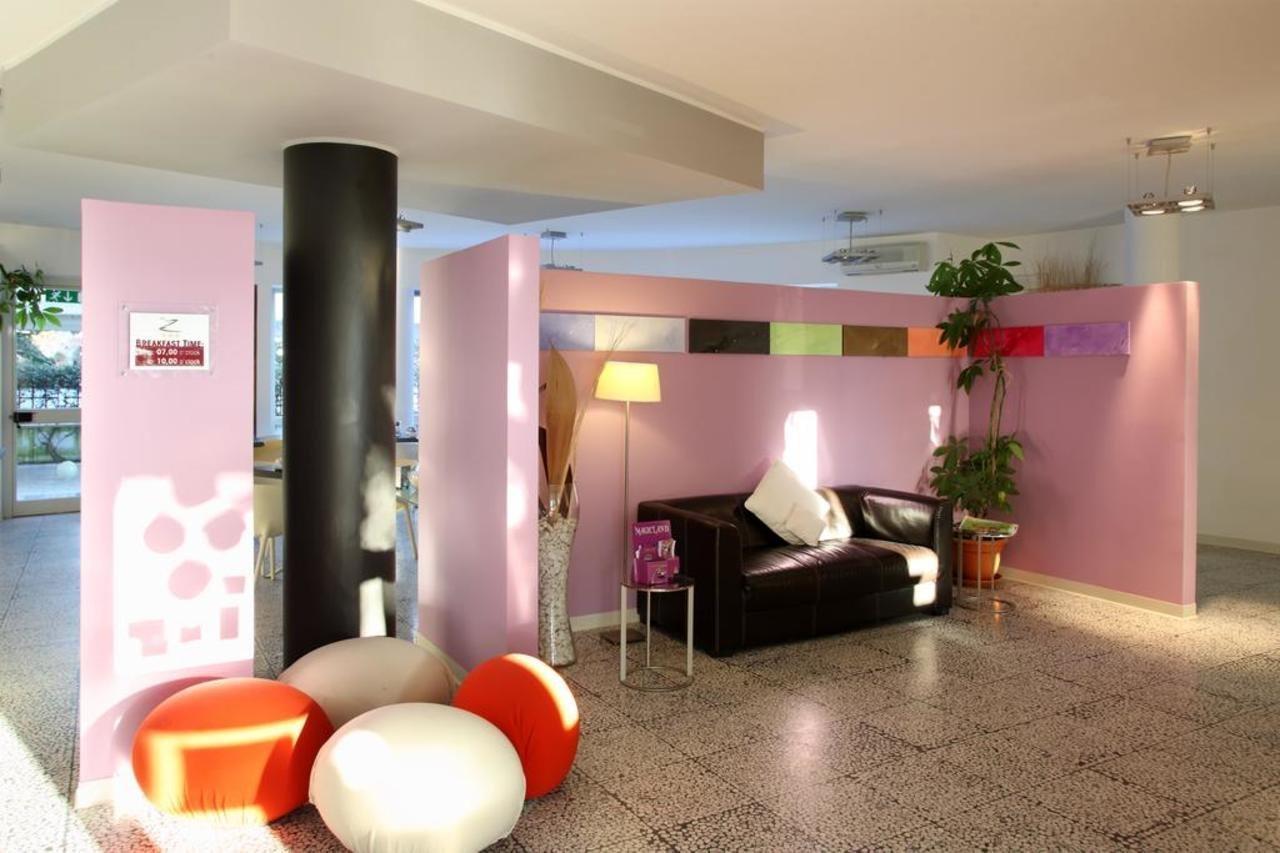 Hotel Zeffiro ساباوديا المظهر الخارجي الصورة