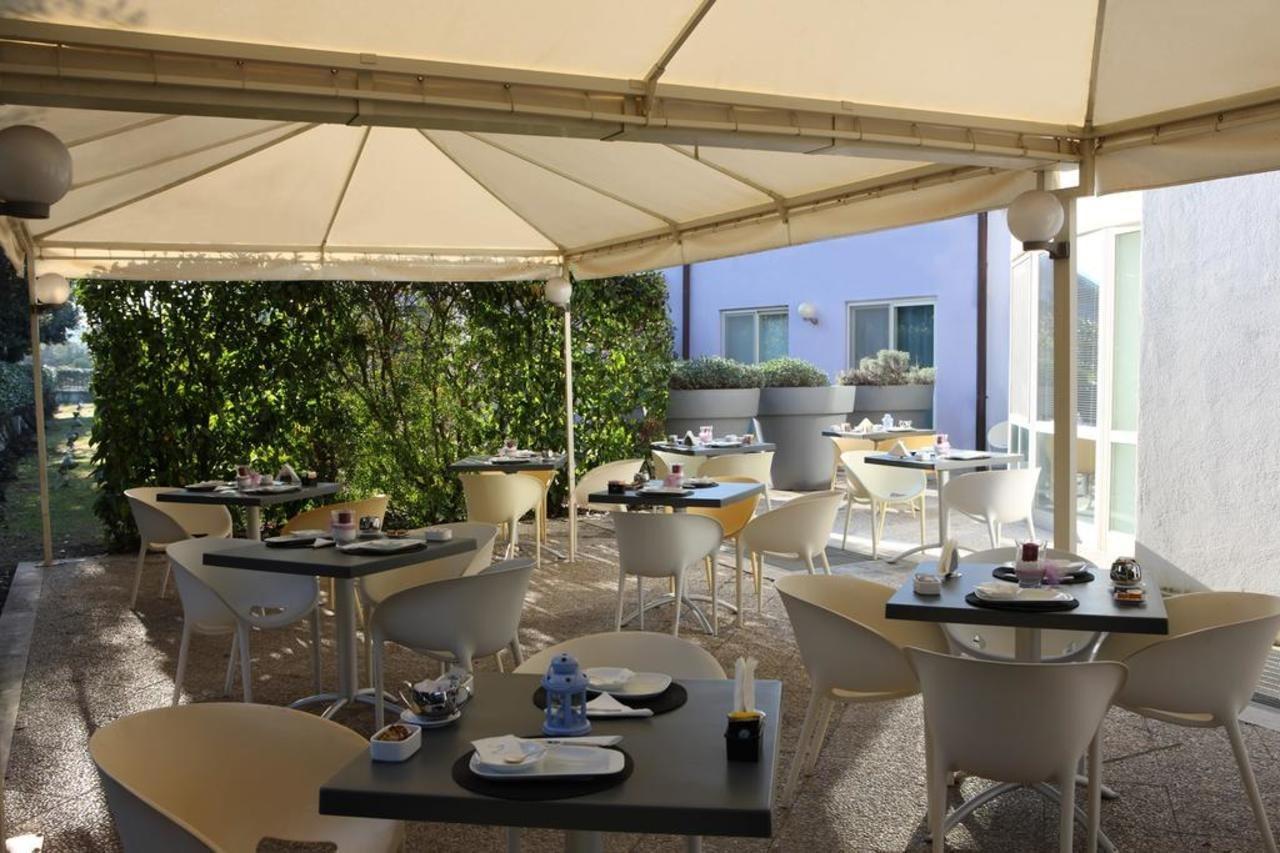 Hotel Zeffiro ساباوديا المظهر الخارجي الصورة