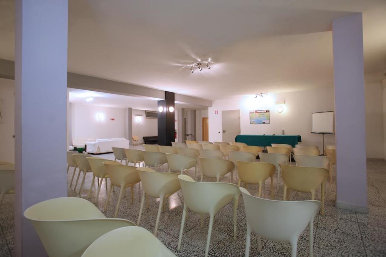 Hotel Zeffiro ساباوديا المظهر الخارجي الصورة