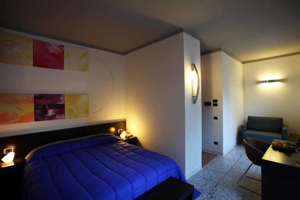 Hotel Zeffiro ساباوديا المظهر الخارجي الصورة