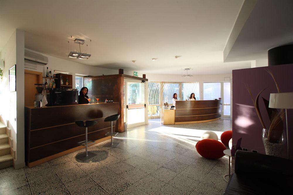 Hotel Zeffiro ساباوديا المظهر الخارجي الصورة