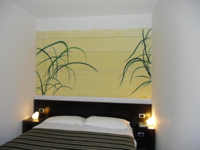 Hotel Zeffiro ساباوديا الغرفة الصورة