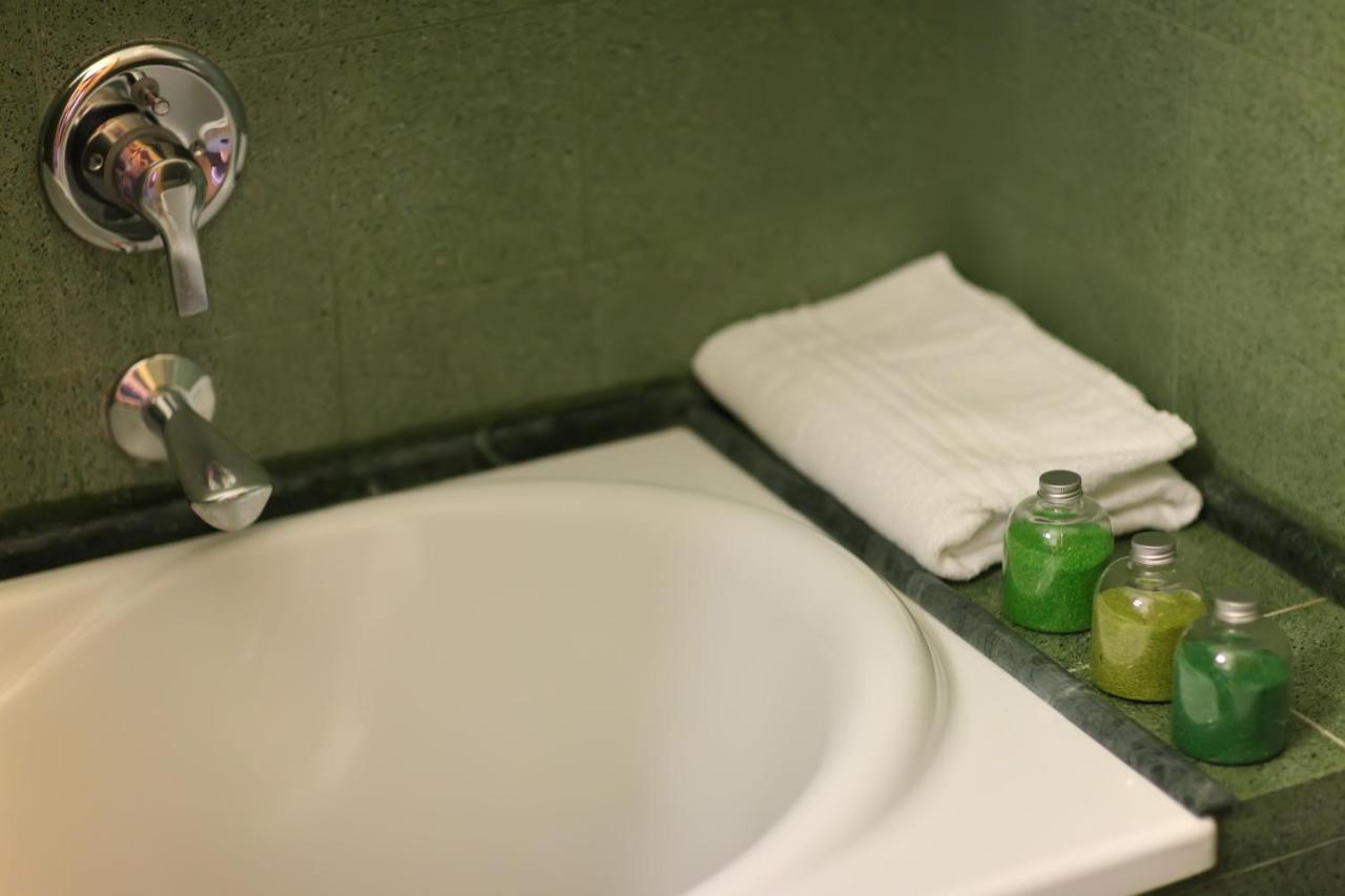 Hotel Zeffiro ساباوديا الغرفة الصورة